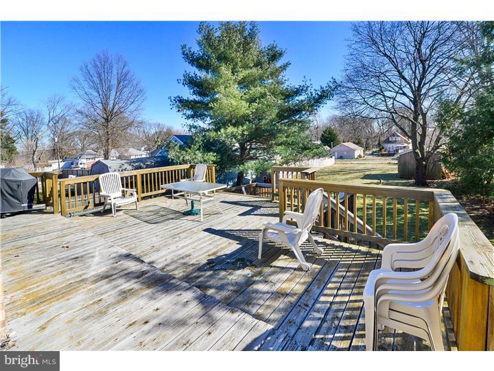 90 5th Avenue Maple Shade, NJ 08052 - Photo 4 of 22 Deck