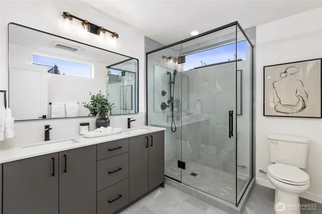 $795,950 | 1913 North 120th Street, Seattle, WA 98133