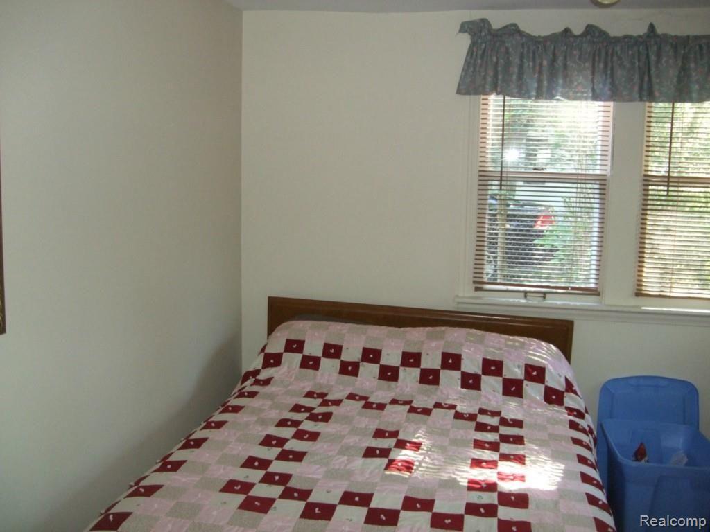 7321 Oak Road Lexington, MI 48450 - Photo 5 of 15 DSCF1717.jpg