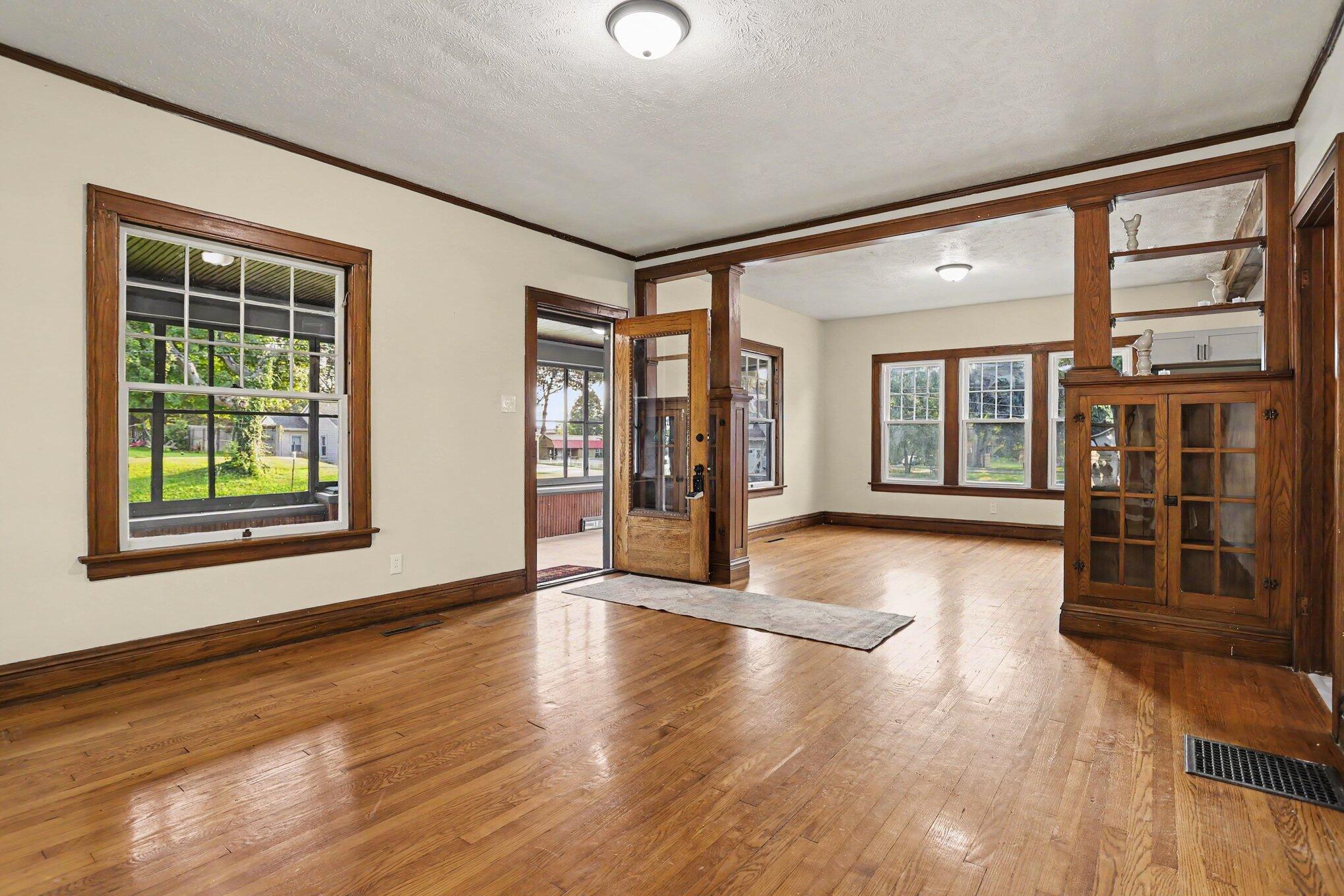 602 Rynearson Street Buchanan, MI 49107 - Photo 11 of 26 007_file_6811