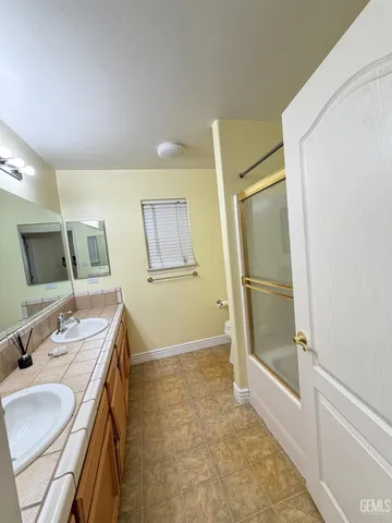 $574,900 | Undisclosed Address, Bakersfield, CA 93313