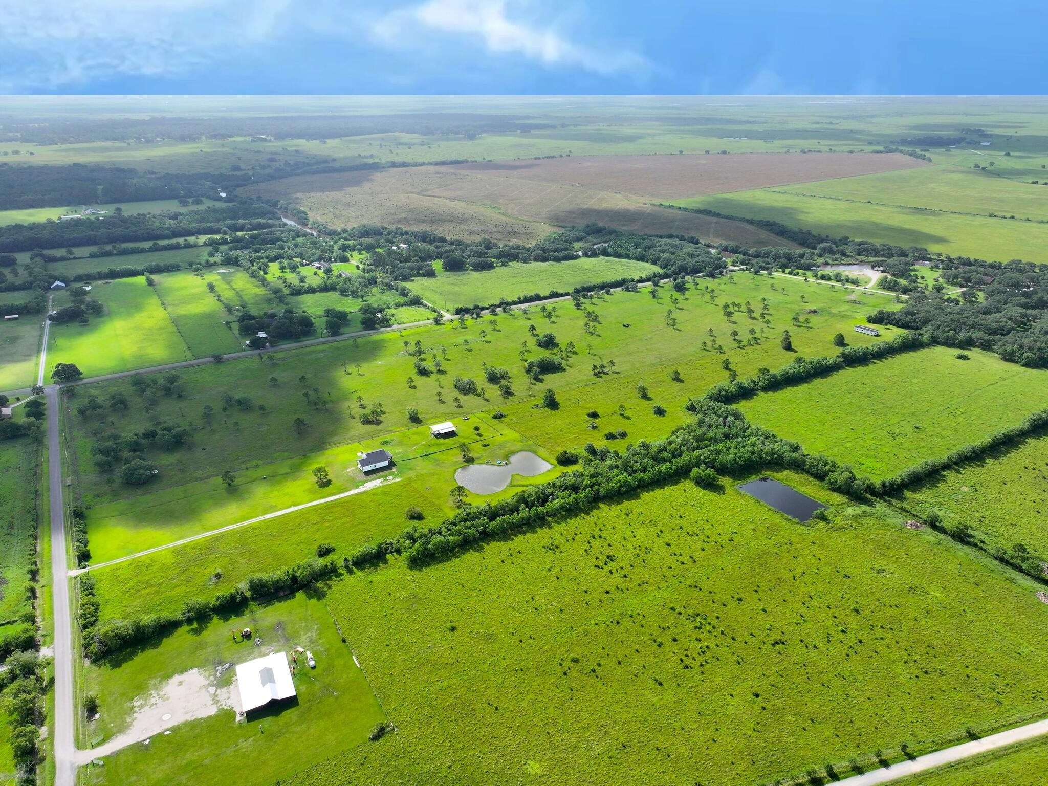 1734 Haynes Road Anahuac, TX 77514 - Photo 14 of 23 Gallery Image 14