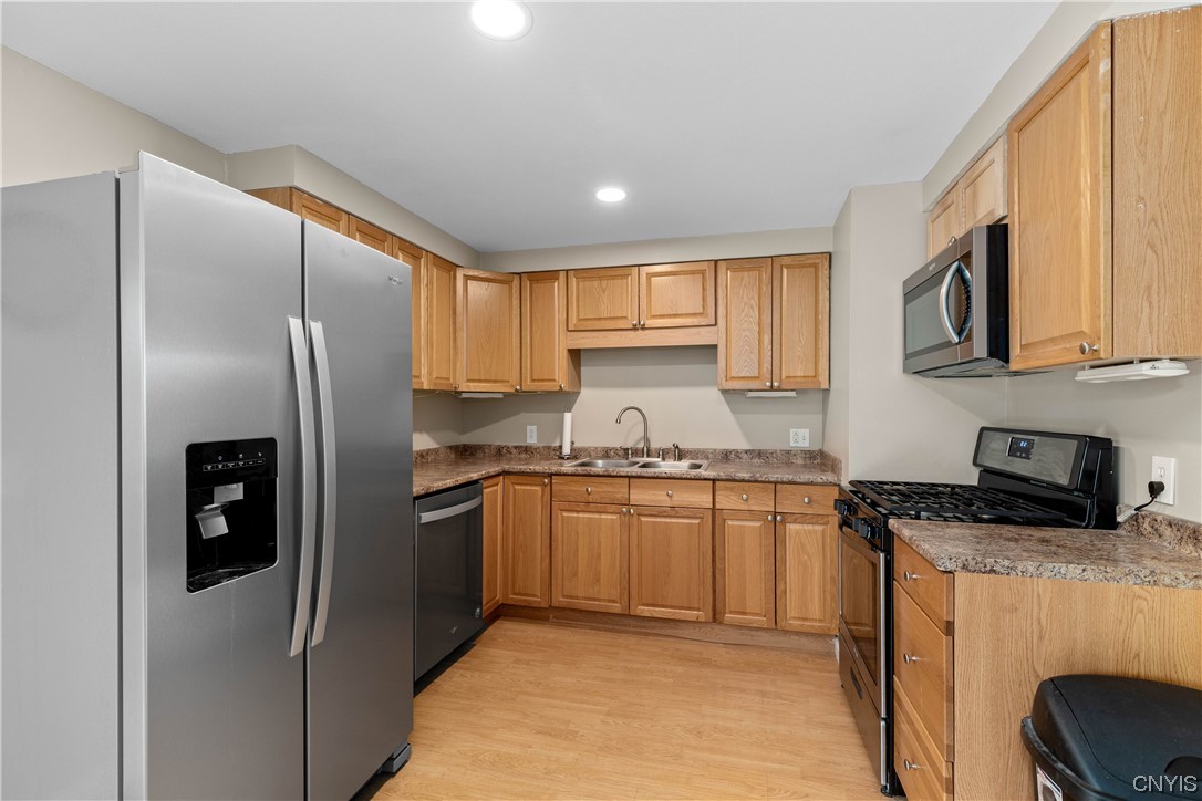 8083 Maple Road Clay, NY 13041 - Photo 16 of 21