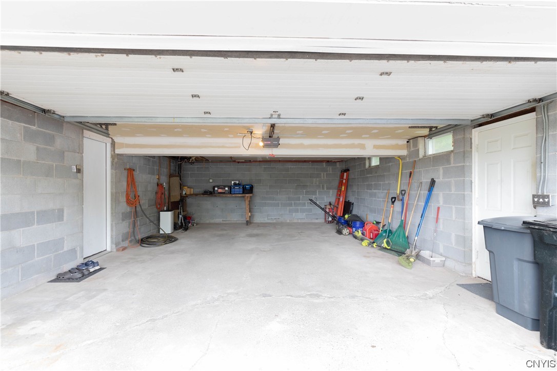 8083 Maple Road Clay, NY 13041 - Photo 17 of 21