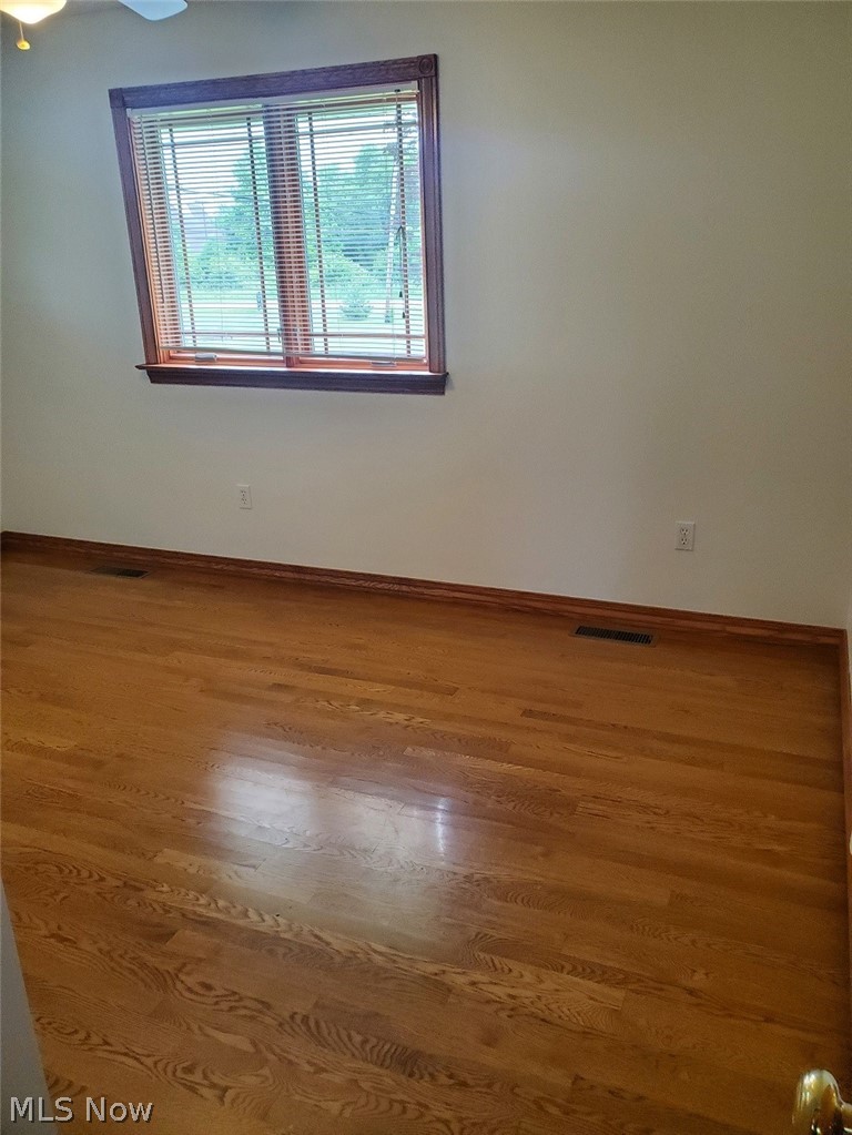 1284 Substation Road Brunswick, OH 44212 - Photo 14 of 26 Master bedroom