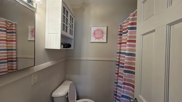 $2,150 | 542 Whitney Avenue, Winthrop Harbor, IL 60096