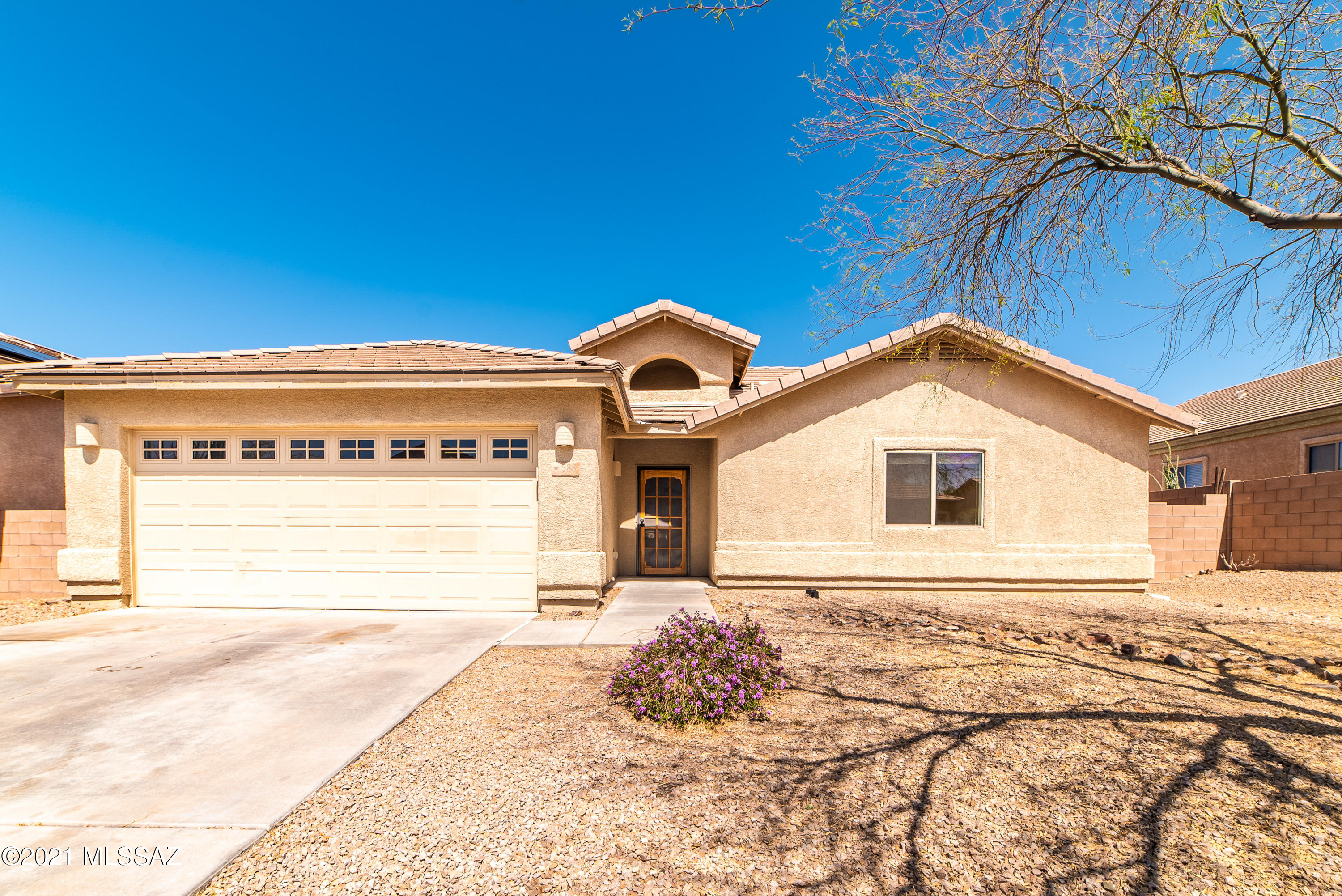 588 West Chatfield Street Vail, AZ 85641 - Photo 1 of 27