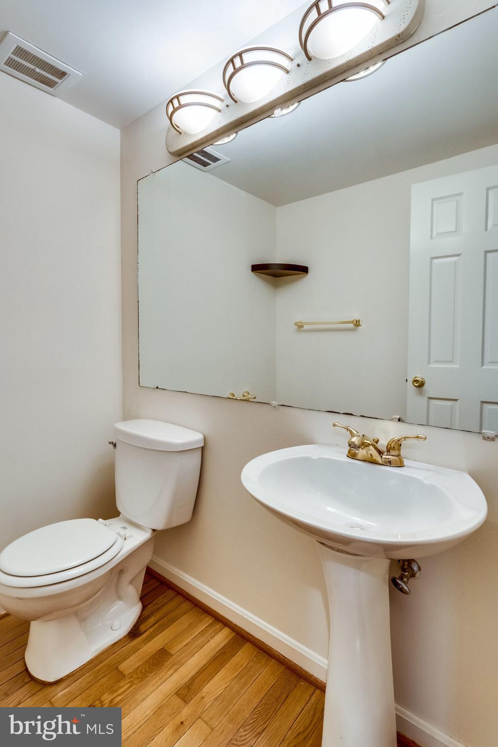 4714 Exeter Street Annandale, VA 22003 - Photo 16 of 40