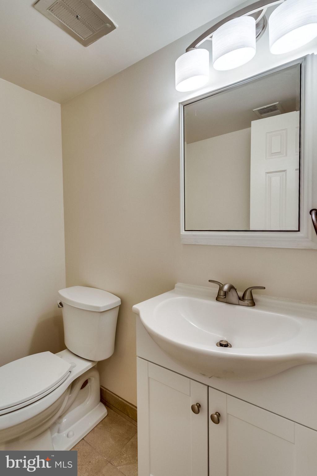 4714 Exeter Street Annandale, VA 22003 - Photo 32 of 40