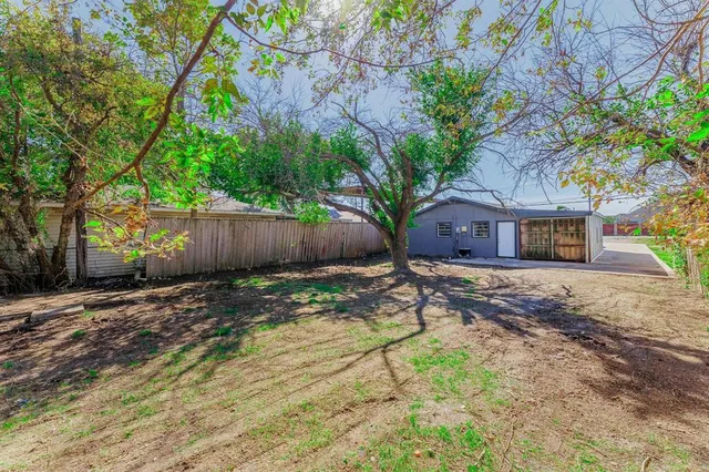 $2,000 | 3305 Elm Grove Road, Rowlett, TX 75098