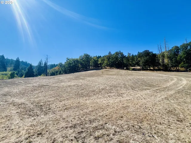 a view of an outdoor space with mountain view