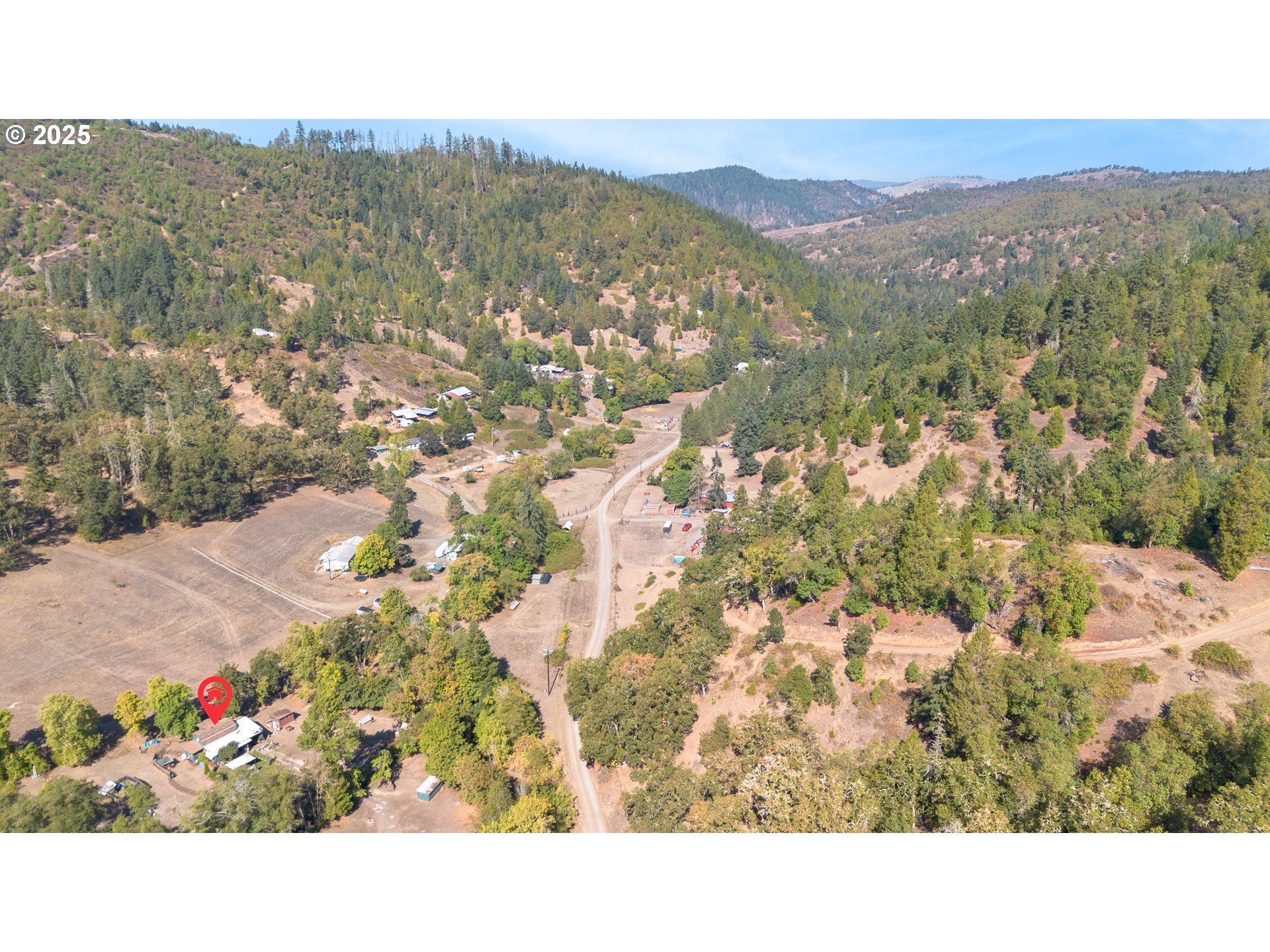 617 Poison Oak Drive Winston, OR 97496 - Photo 7 of 39