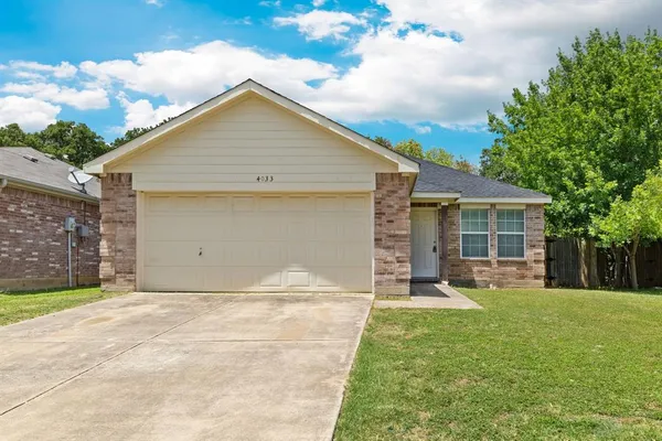 $2,200 | 4033 Carver Court, Irving, TX 75061