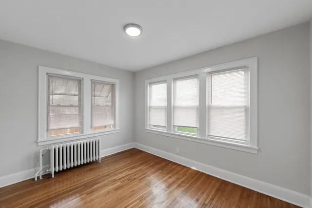 $1,950 | 4253 North James Avenue, Unit 1, Minneapolis, MN 55412