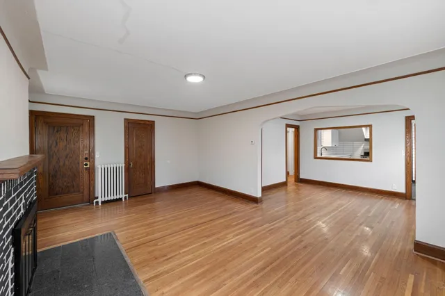 $1,950 | 4253 North James Avenue, Unit 1, Minneapolis, MN 55412