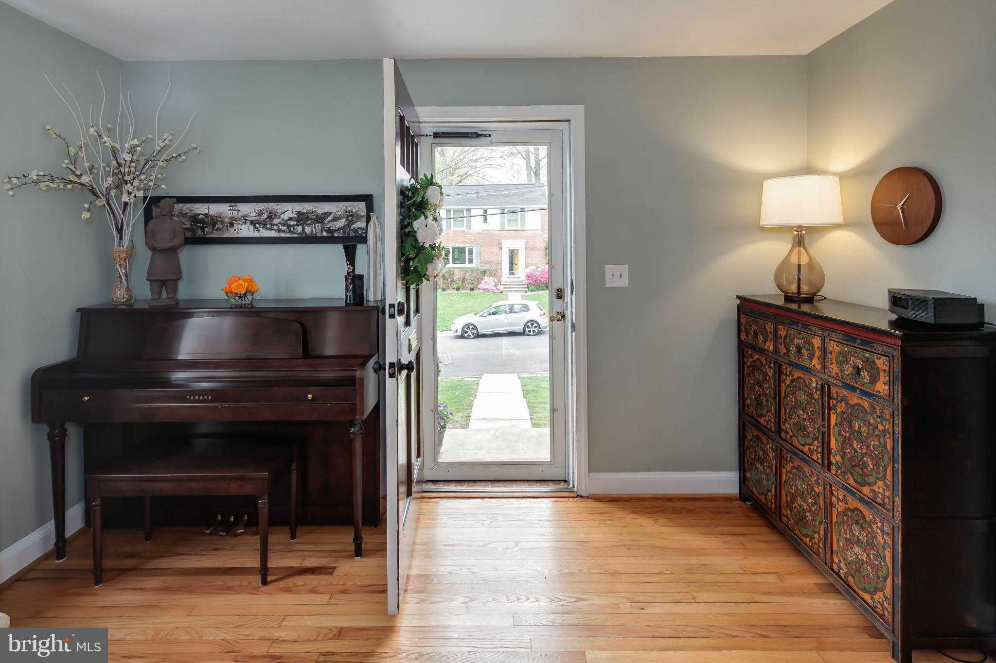 1116 Meurilee Lane Silver Spring, MD 20901 - Photo 2 of 30 Interior (General)