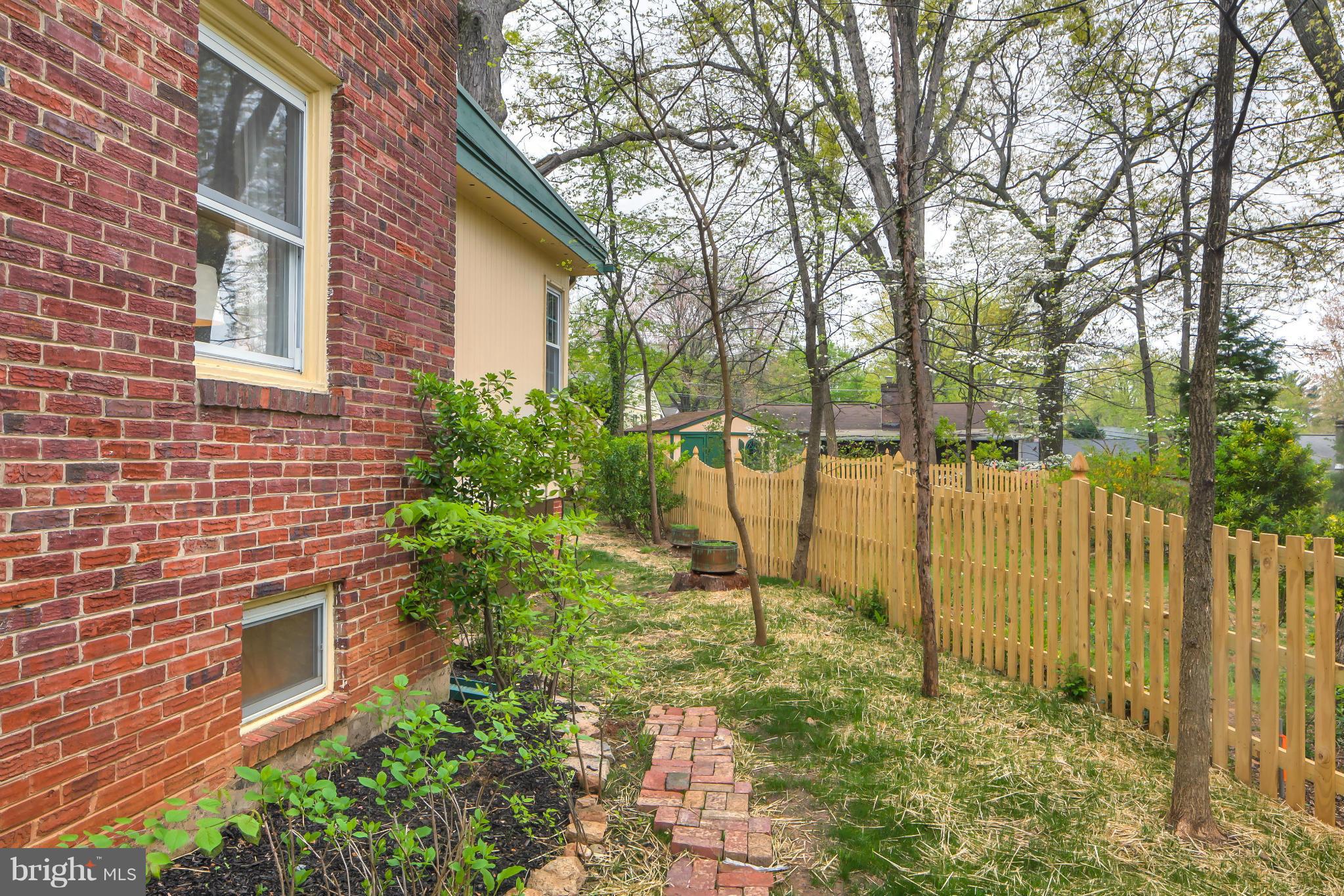 1116 Meurilee Lane Silver Spring, MD 20901 - Photo 28 of 30 Exterior (Rear)