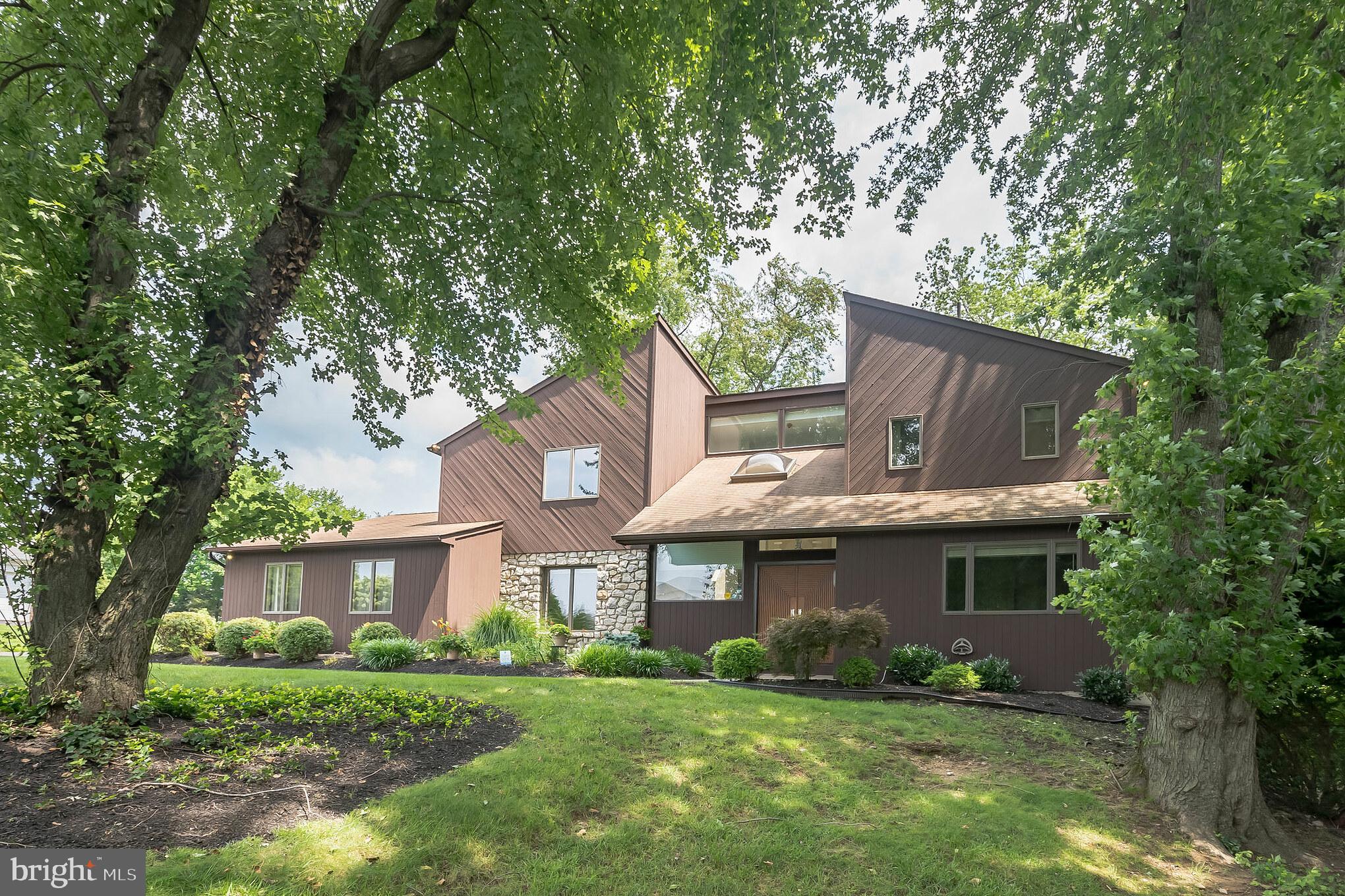 57 Kent Road Huntingdon Valley, PA 19006 - Photo 3 of 50