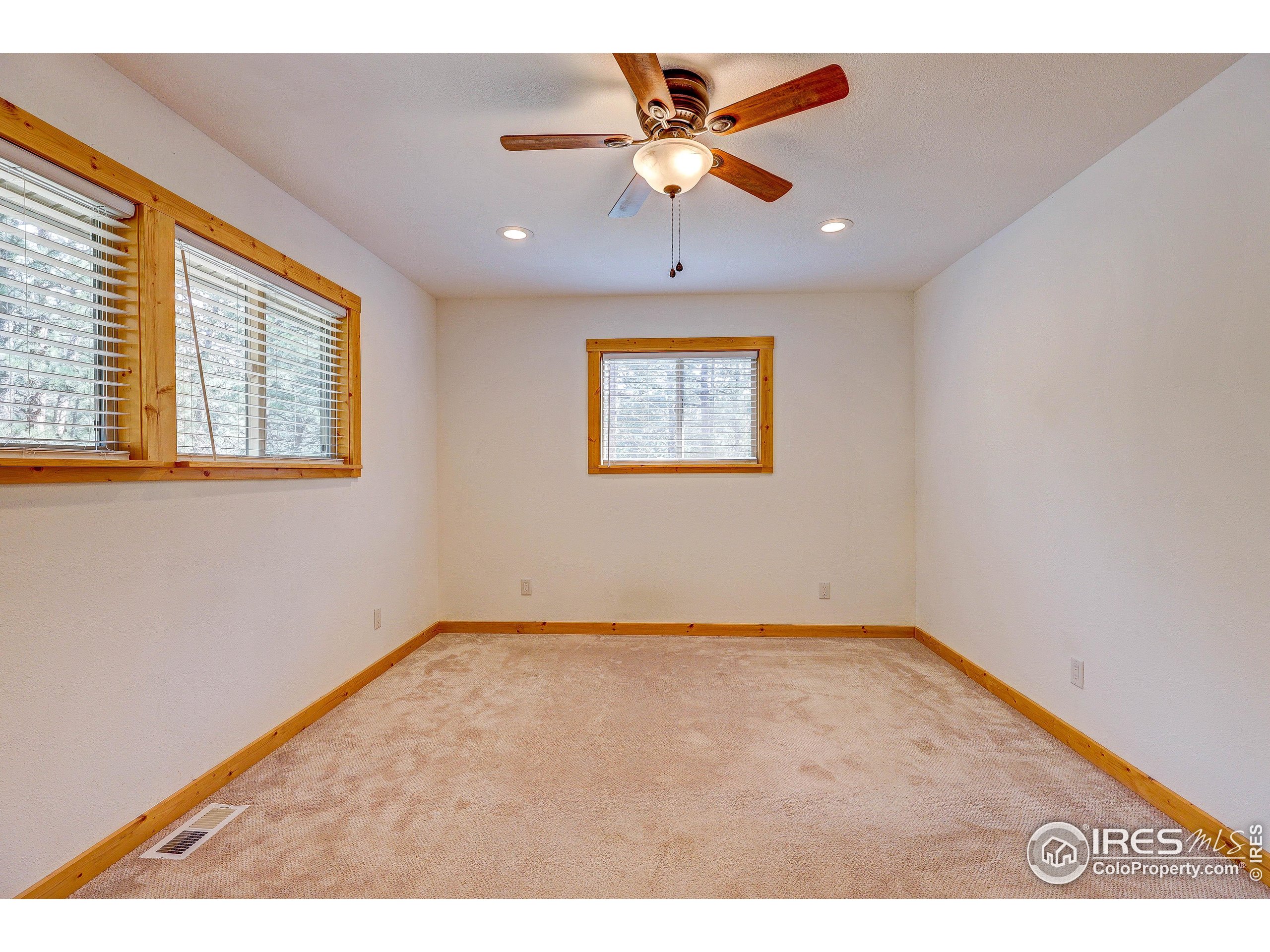 166 Cherokee Road Lyons, CO 80540 - Photo 28 of 38 an empty room with a window