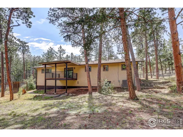 $715,000 | 166 Cherokee Road, Lyons, CO 80540
