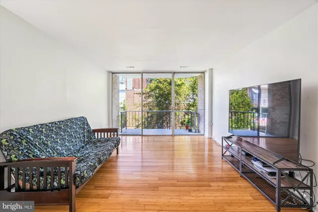 $224,900 | 3946 Bel Pre Road, Unit 4, Silver Spring, MD 20906