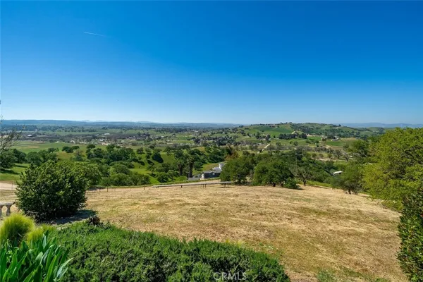$1,850,000 | 5650 El Pharo Drive, Paso Robles, CA 93446