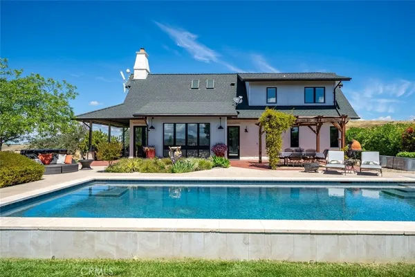 $1,850,000 | 5650 El Pharo Drive, Paso Robles, CA 93446