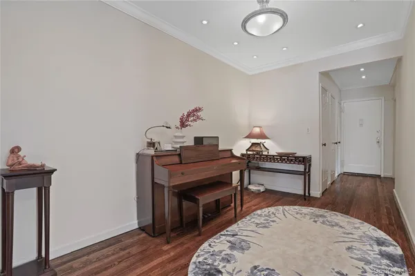 $395,000 | 101 Old Mamaroneck Road, Unit 2A7, White Plains, NY 10605