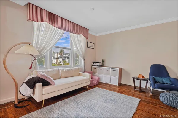 $395,000 | 101 Old Mamaroneck Road, Unit 2A7, White Plains, NY 10605