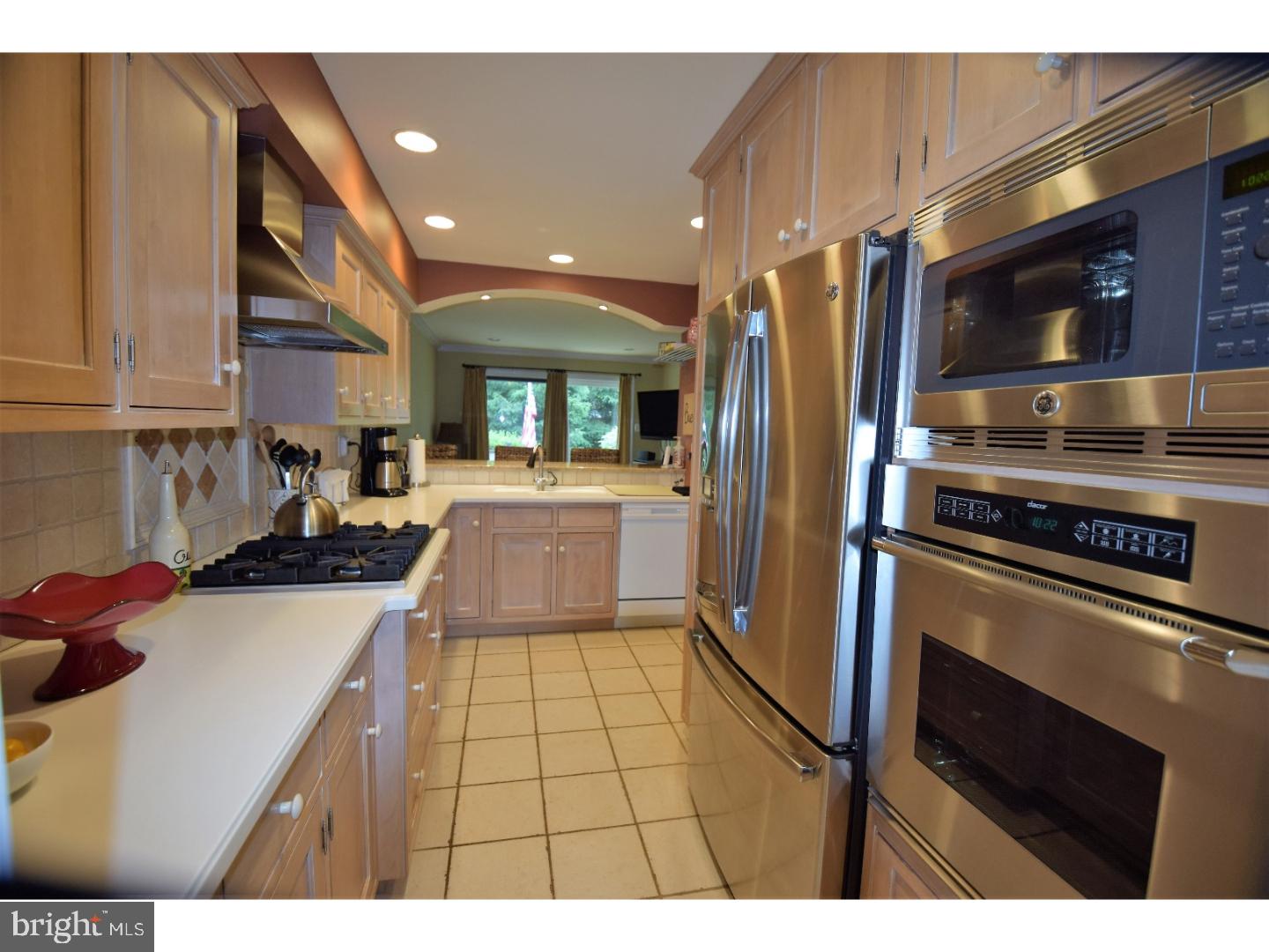 14 Wellfleet Lane Wayne, PA 19087 - Photo 7 of 25 Kitchen