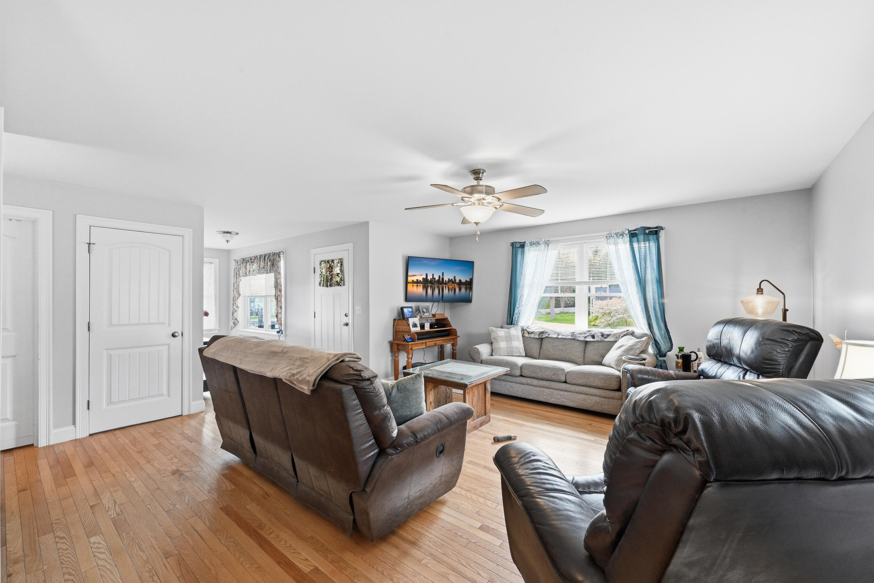 67 Whipple Road Kittery, ME 03904 - Photo 15 of 40 85-MPT72RX-LP-116