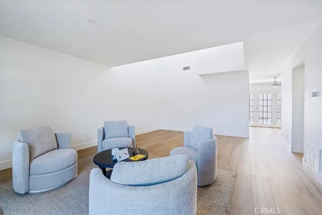 $1,149,888 | 4 Wintergreen, Unit 4, Irvine, CA 92604