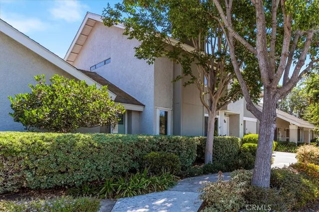$1,149,888 | 4 Wintergreen, Unit 4, Irvine, CA 92604