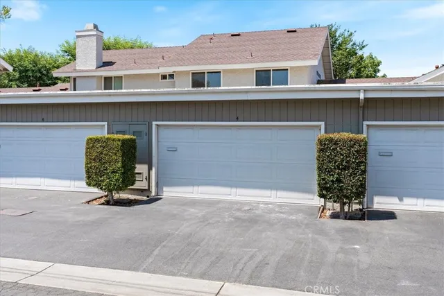 $1,149,888 | 4 Wintergreen, Unit 4, Irvine, CA 92604