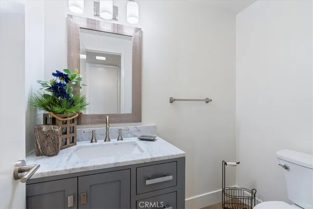 $1,149,888 | 4 Wintergreen, Unit 4, Irvine, CA 92604