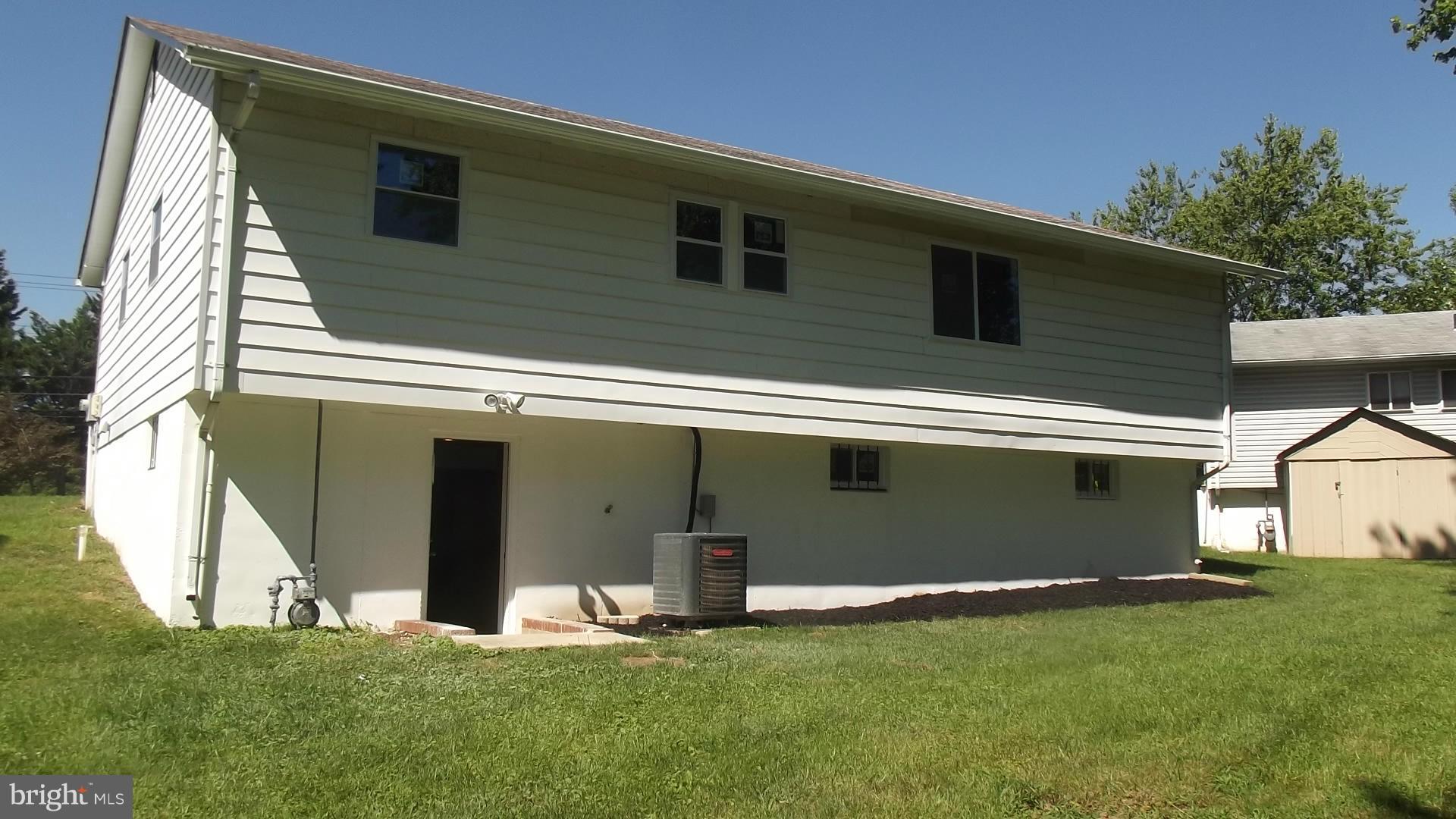 5213 Whitfield Chapel Road Lanham, MD 20706 - Photo 16 of 19 Exterior (Rear)