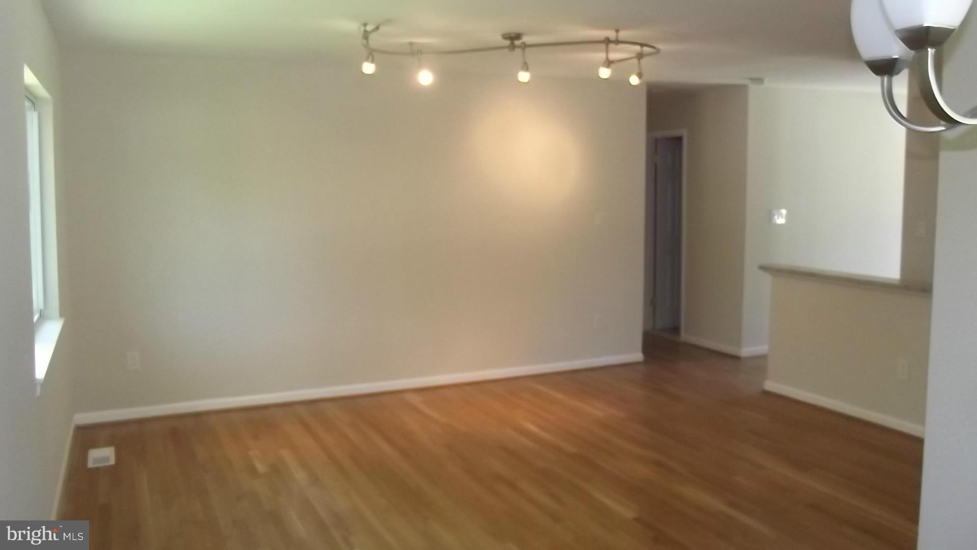 5213 Whitfield Chapel Road Lanham, MD 20706 - Photo 5 of 19 Living Room