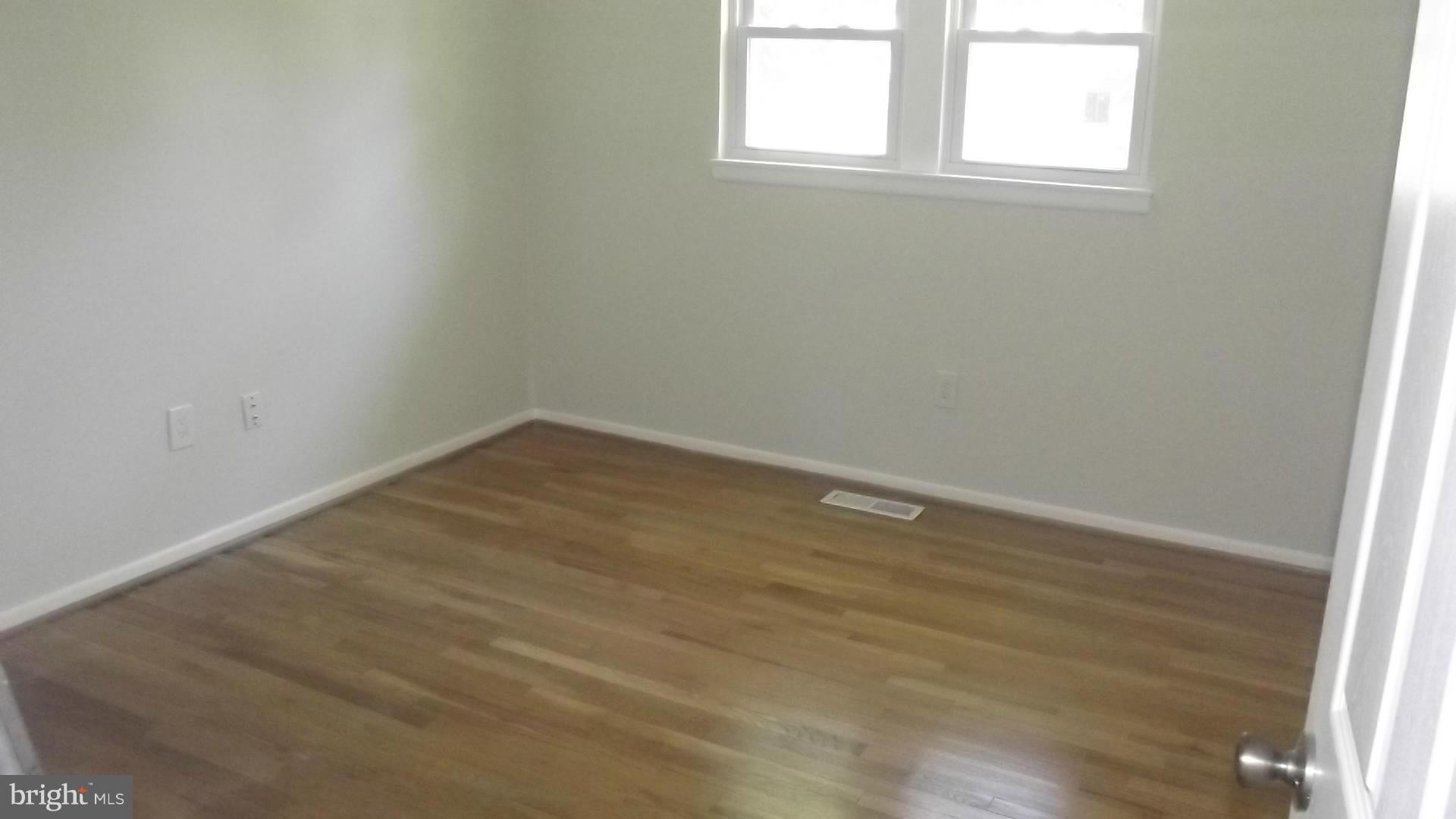 5213 Whitfield Chapel Road Lanham, MD 20706 - Photo 10 of 19 Bedroom