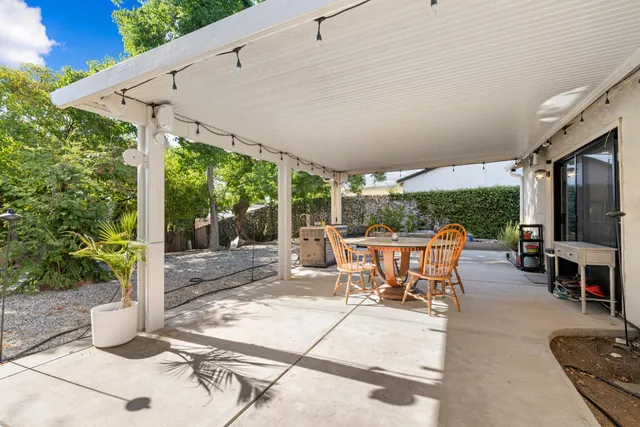 $575,000 | 260 Flower Drive, Folsom, CA 95630