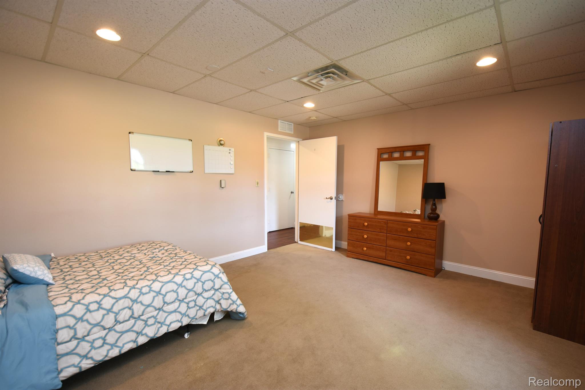 8163 Coldwater Road Flushing, MI 48433 - Photo 17 of 65 Gallery Image 17