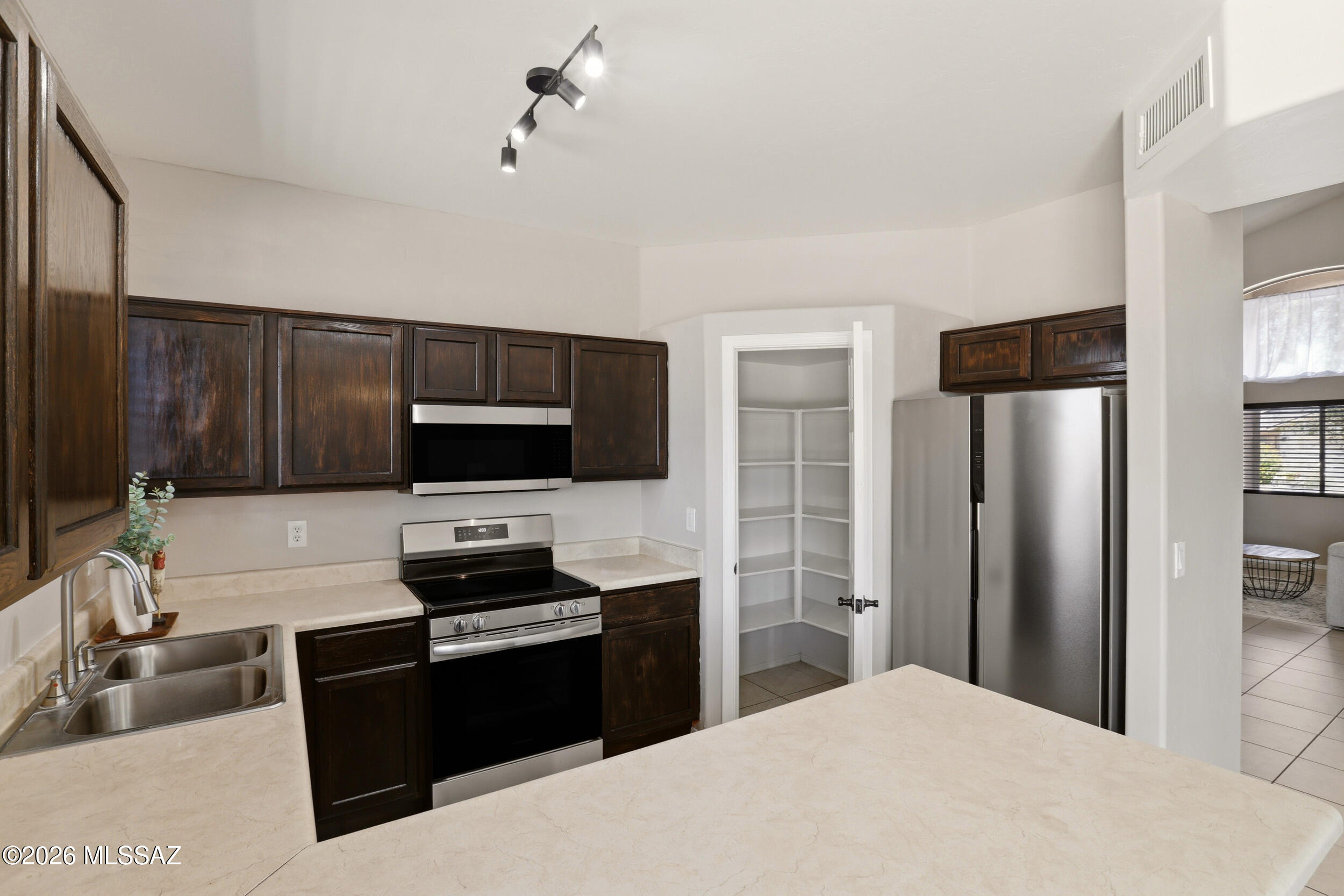 7740 South Lions Spring Way Tucson, AZ 85747 - Photo 22 of 43