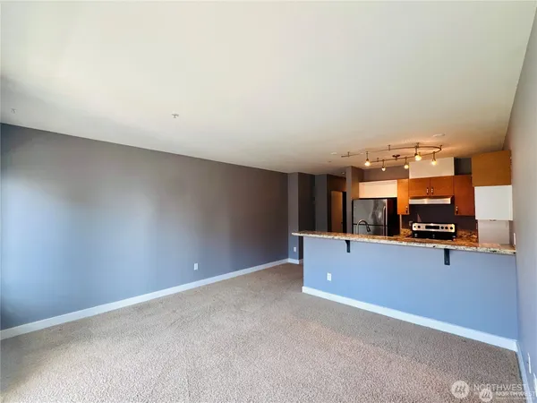 $299,900 | 2440 Western Avenue, Unit 602, Seattle, WA 98121