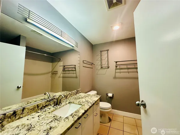$299,900 | 2440 Western Avenue, Unit 602, Seattle, WA 98121