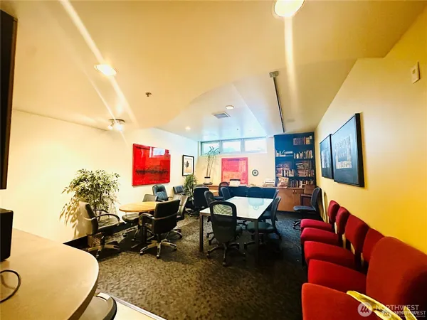 $299,900 | 2440 Western Avenue, Unit 602, Seattle, WA 98121