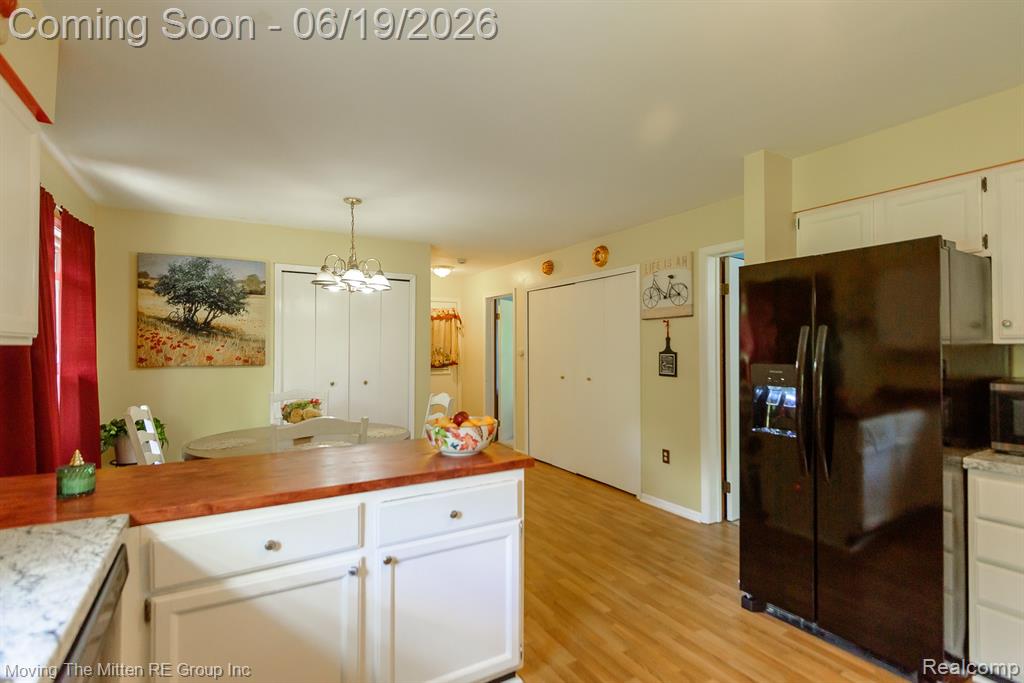 24567 Sherwood Road Belleville, MI 48111 - Photo 20 of 49