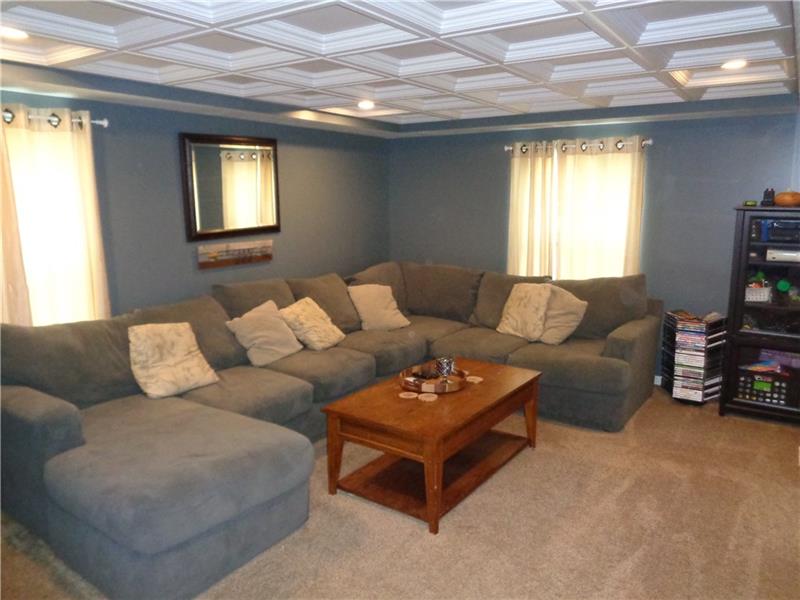 41 Broad Street Transfer, PA 16154 - Photo 6 of 21