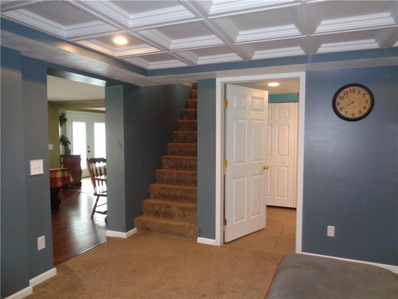 41 Broad Street Transfer, PA 16154 - Photo 8 of 21