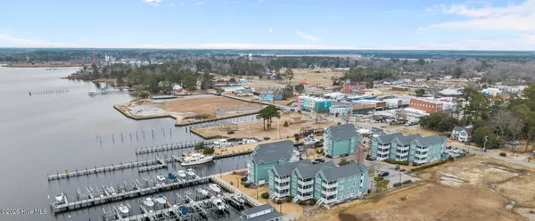 $375,000 | 1308 Day Beacon Drive, Unit 8, Belhaven, NC 27810