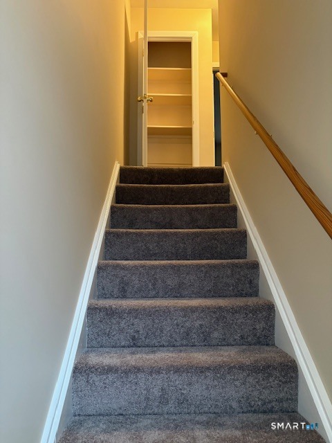 31 Sutton Place, Unit 31 Bloomfield, CT 06002 - Photo 16 of 28