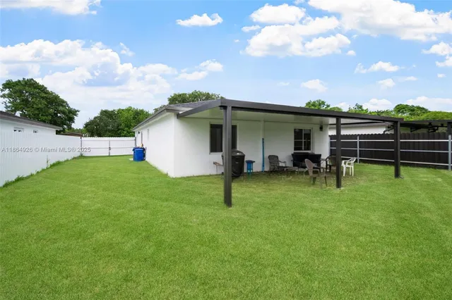 a view of outdoor space yard and patio